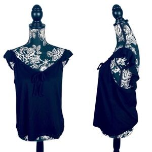 5 for $25 Jessica Simpson black ribbed flutter straps tank top size medium